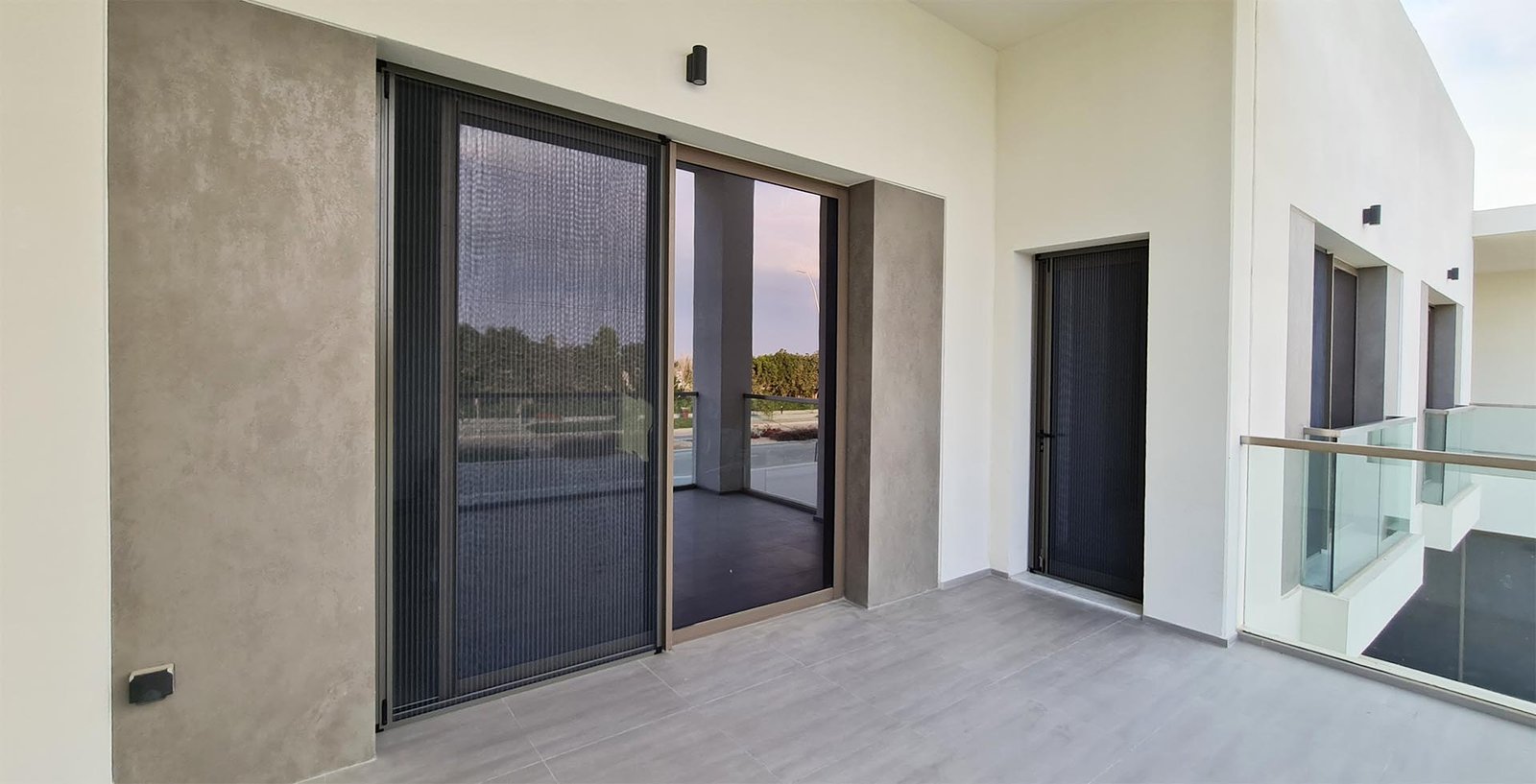 Insect, mosquito and fly screen doors and windows UAE