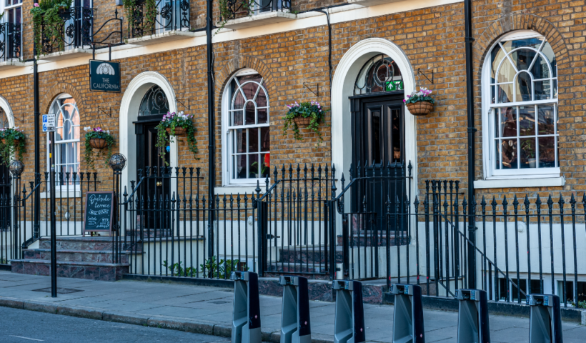 Hotels near kings cross station London